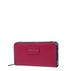 Marc by Marc Jacobs x Disney Zip Around Wristlet